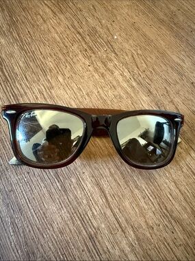 Ray-Ban Wayfarer Sunglasses -Women’s
